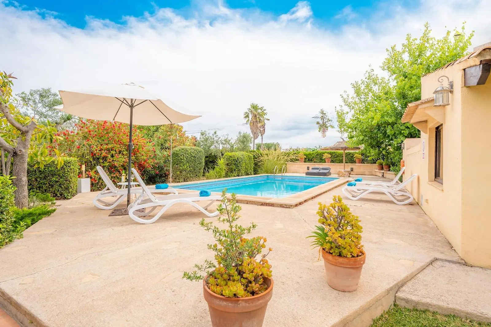Can Poquet Villa Pollenca Spain